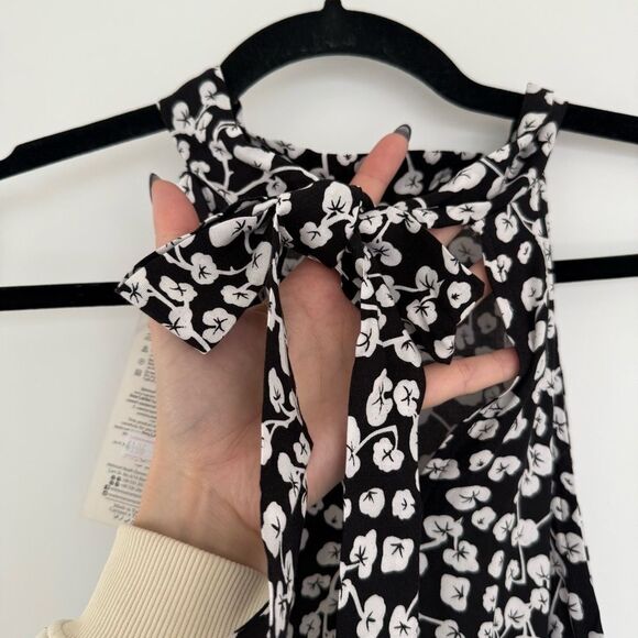 NEW LAVINA | Black and White Floral Dress - Picture 5 of 13